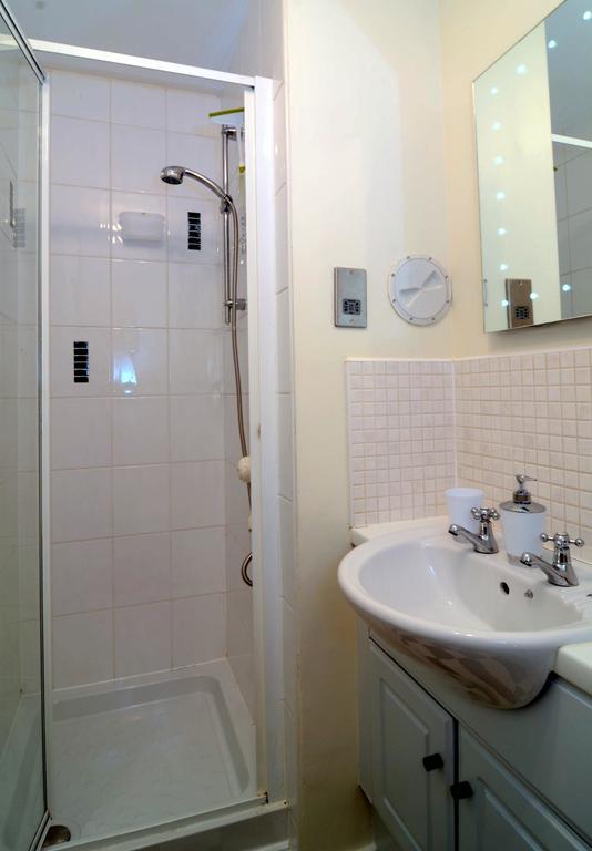 Powderhall Riverside Apartment Edinburgh Room photo